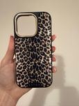 Etui burga iPhone 16 pro