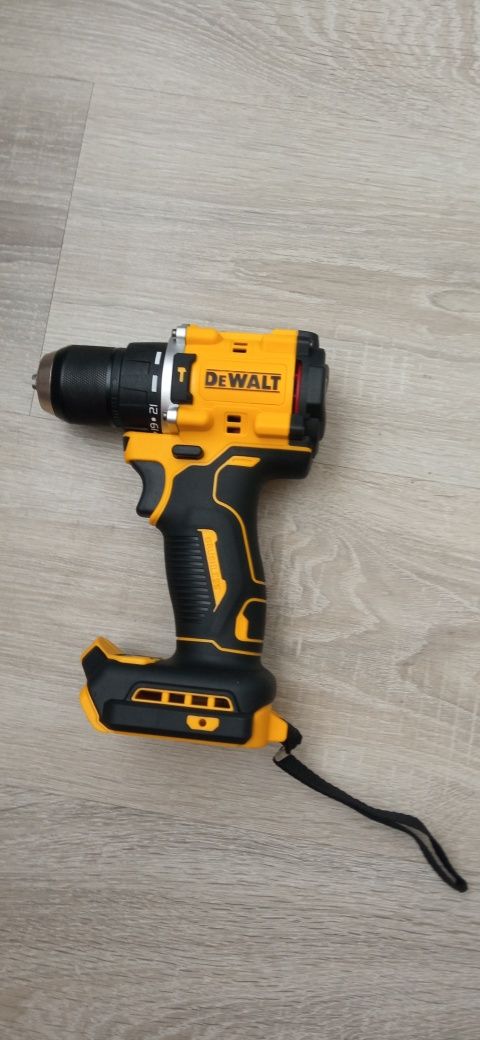 Шуруповерт DeWalt DCD805 18v(20v)
