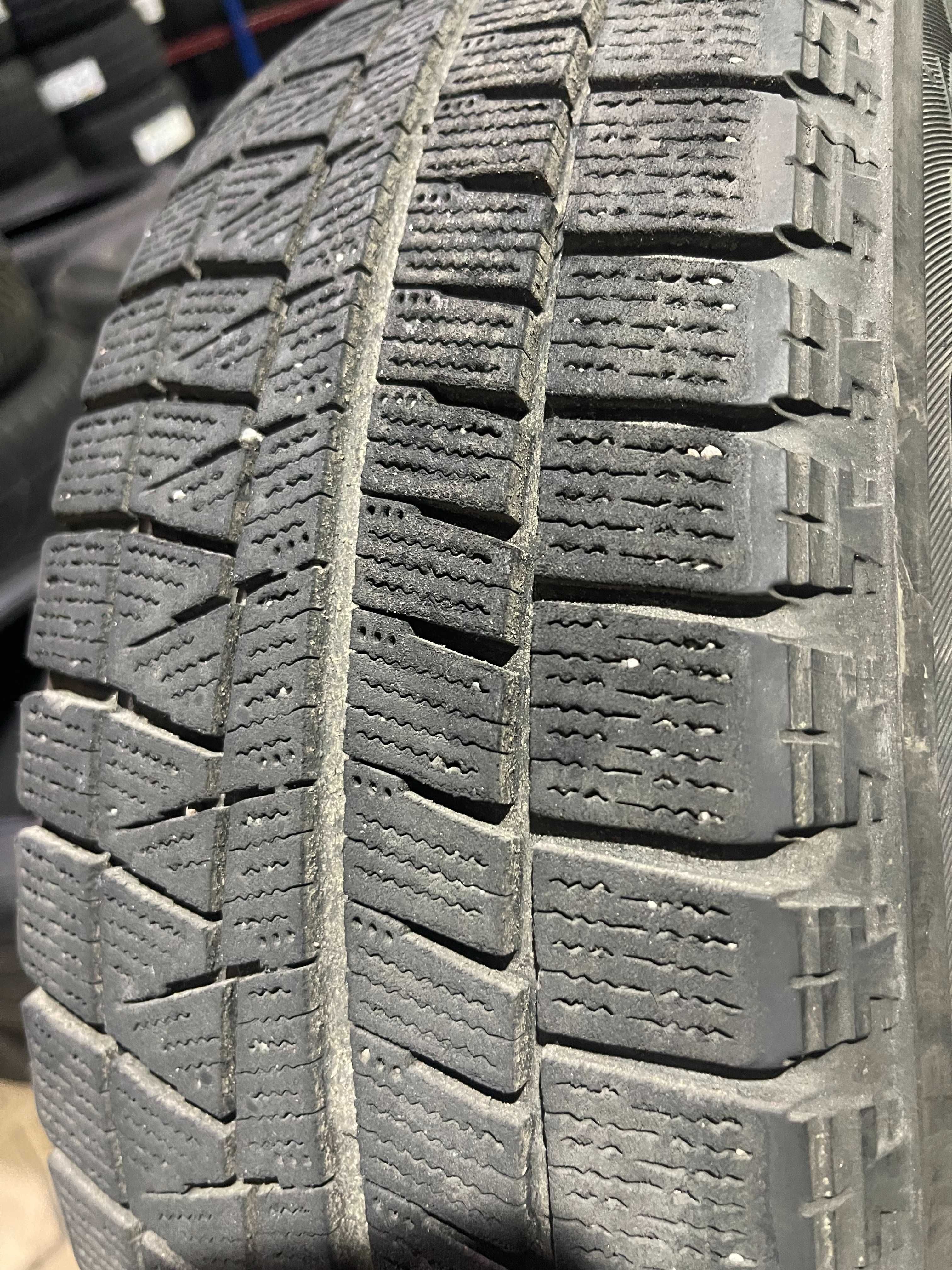 Шини зимові Bridgestone Blizzak REVO GZ 185/65 R15 88S 4шт.