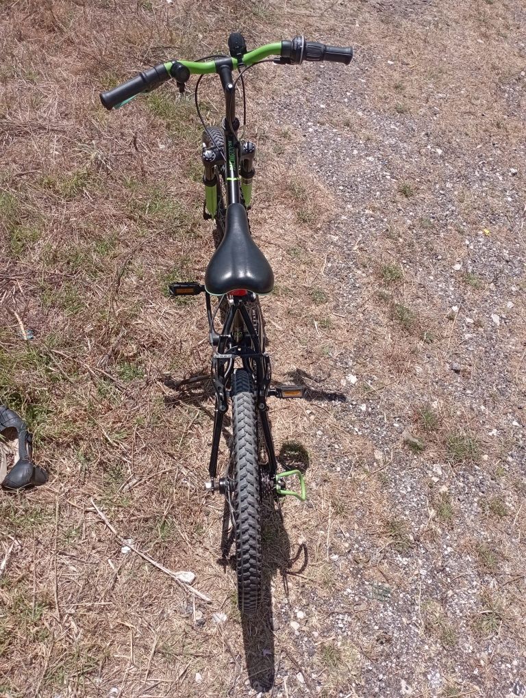 Bicicleta B'Twin Montanha Roda 16 - Como Nova! Zona Leiria