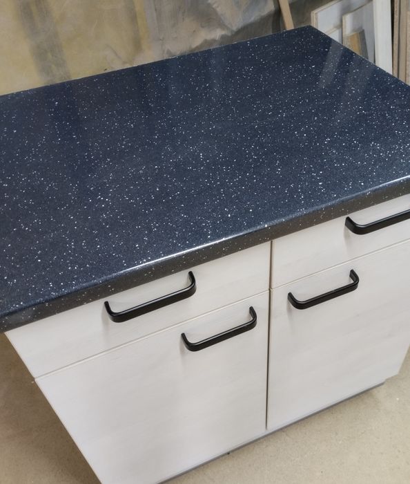 Тумба-стіл нова 80 см