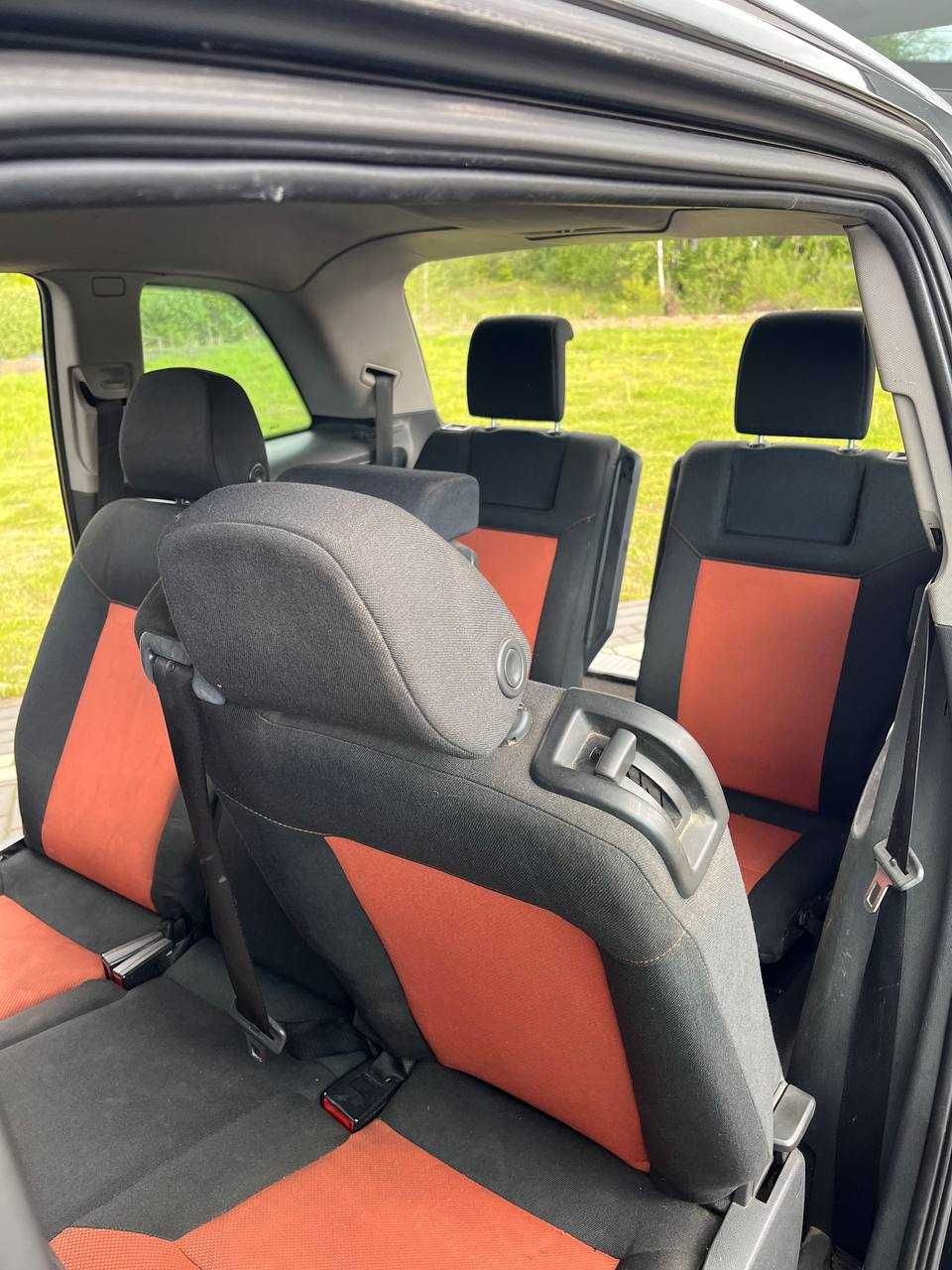 Продам автомобіль Opel Zafira B 2005 р, 1.8 Газ/Бензин