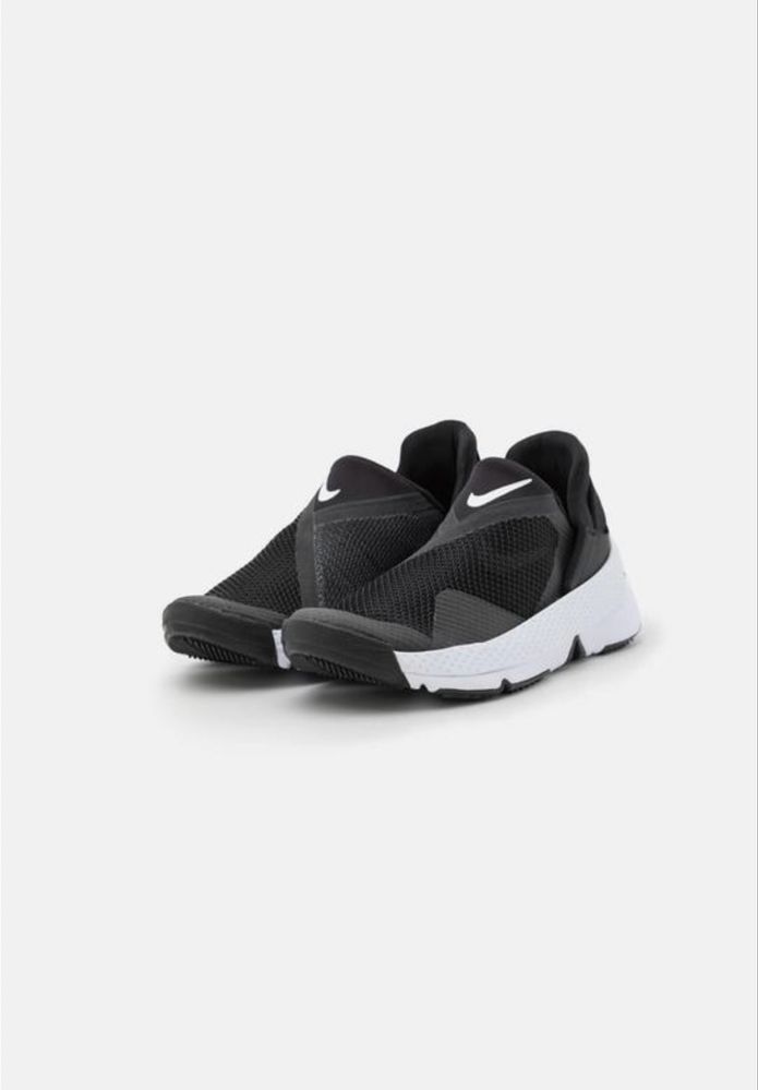 Кросівки Nike Go FlyEase
