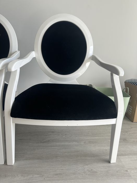 Poltrona nova preto e branco