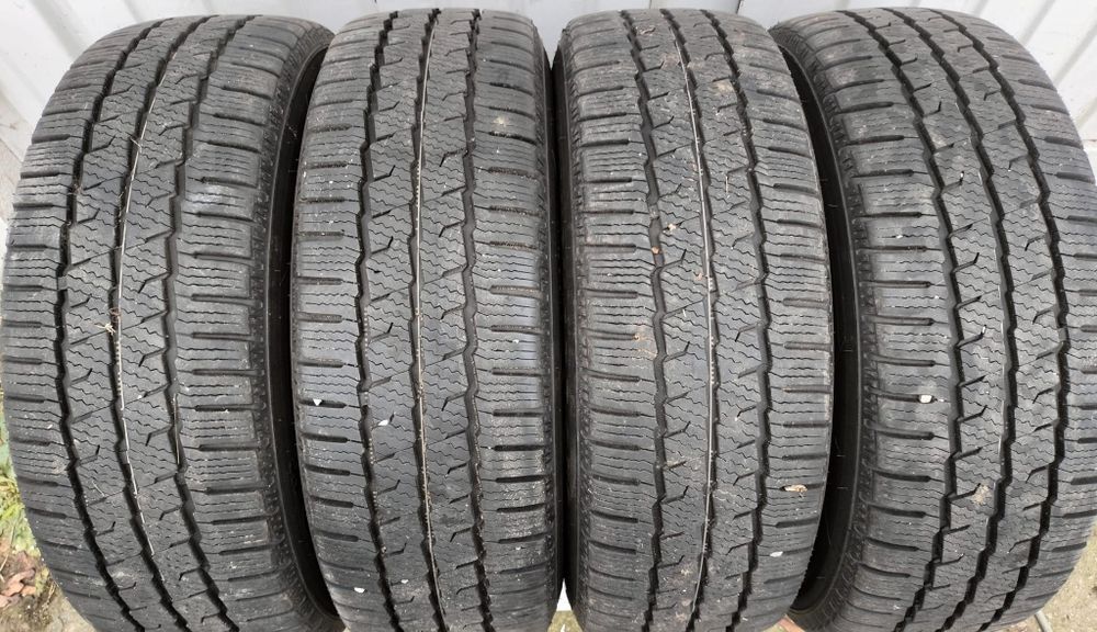 Felgi z oponami zimowymi Renault Trafic  Opel Vivaro 7x17 ET40 5x114.3