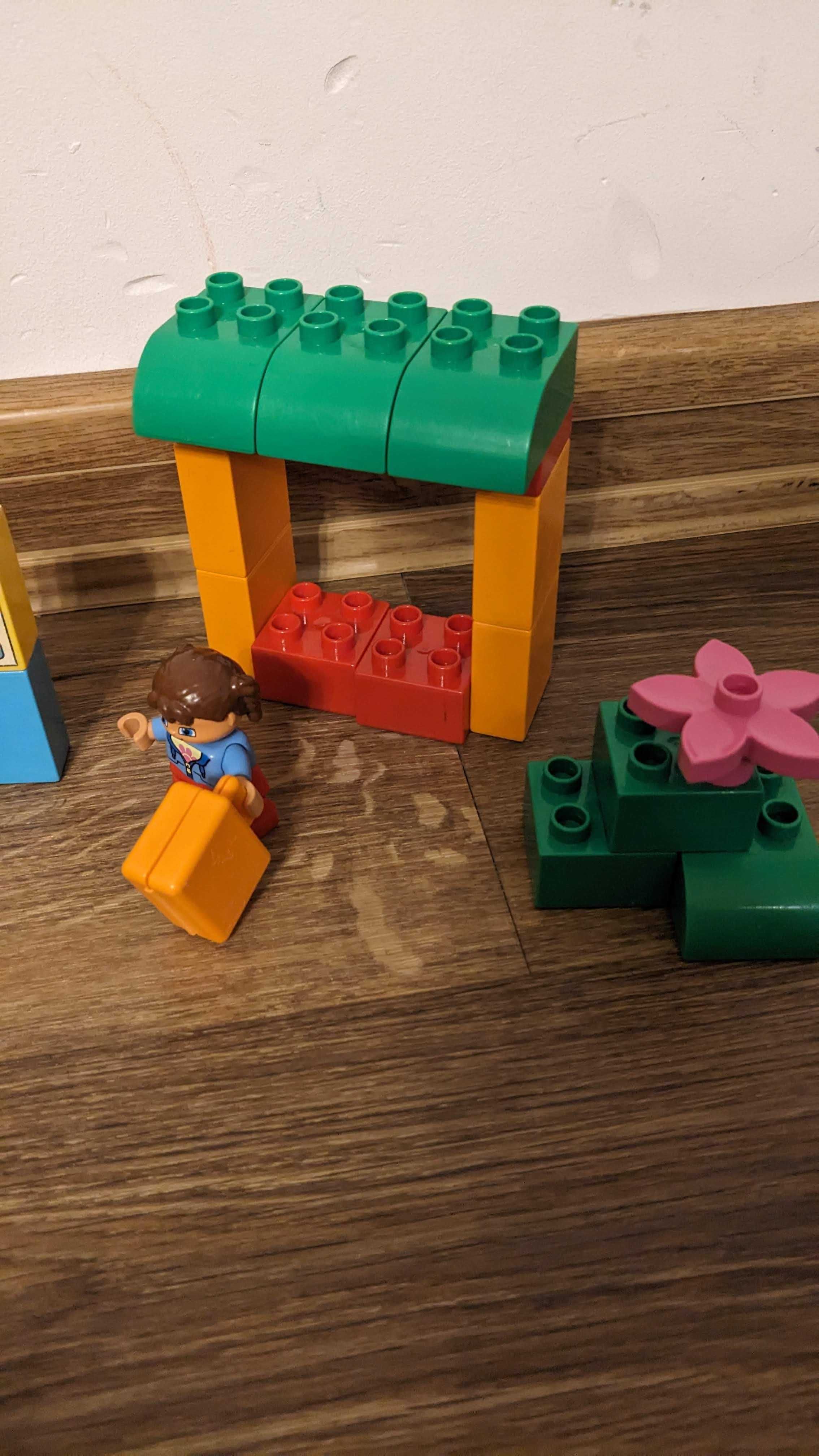 DUPLO 10528 Szkolny autobus; inne zestawy