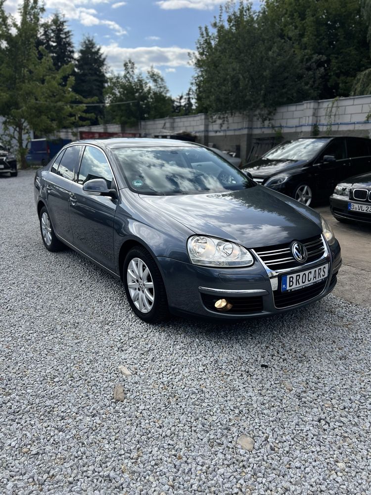 Volkswagen Jetta 1.6 Fsi 2007 rok Mały przebieg! Z Niemiec!