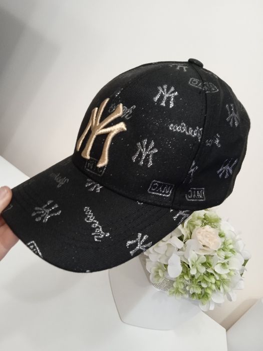 Czapka z daszkiem bejsbolówka czarna regulowana unisex