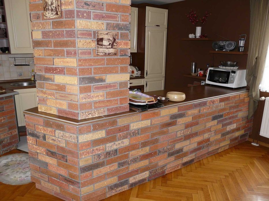 Stara cegła rozbiórkowa środek Płytki z cegły rozbiórkowej klinkier