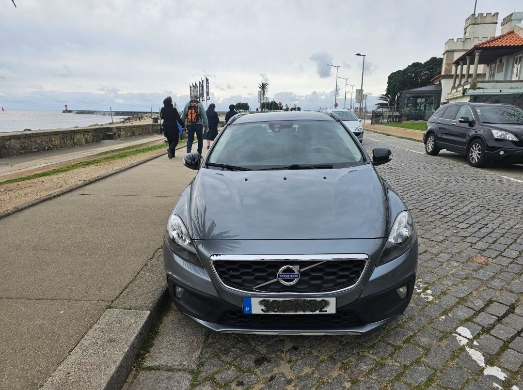 Volvo  cross country V40