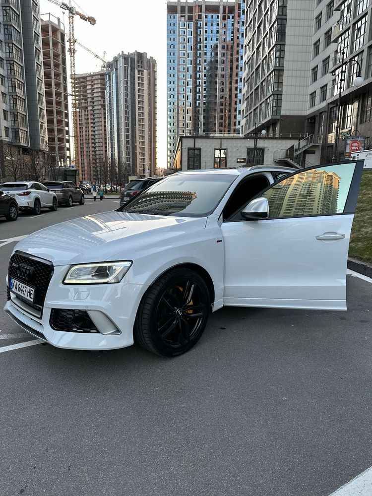 Автомобіль Audi SQ5 2014 2015 Q5 спорт оригінальний пробіг спортивне