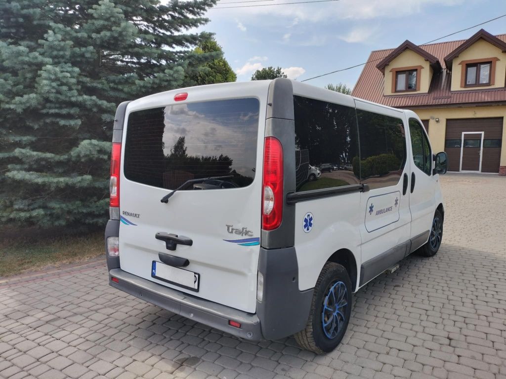 Renault Trafic, Vivaro 2.0Td, karetka,ambulans,specjalny,furgon,Kamper