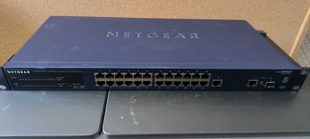Коммутатор Netgear NETGEAR PROSAFE 24 PORT Б/У