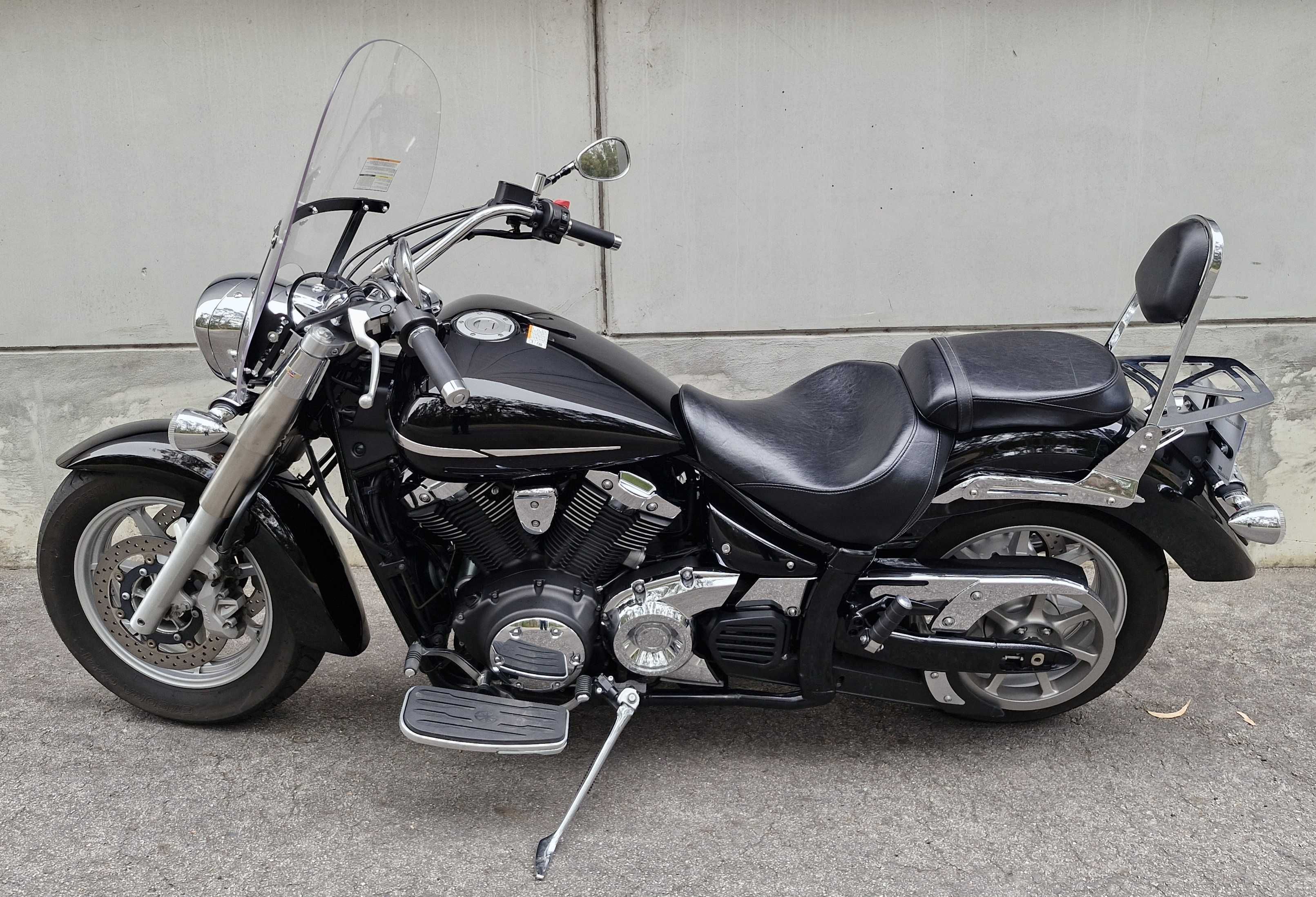Encosto Sissy Bar Highway Hawk