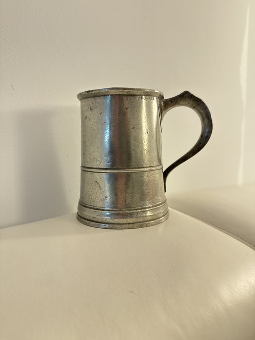 Stary kufel cynowy angielski z XIXw