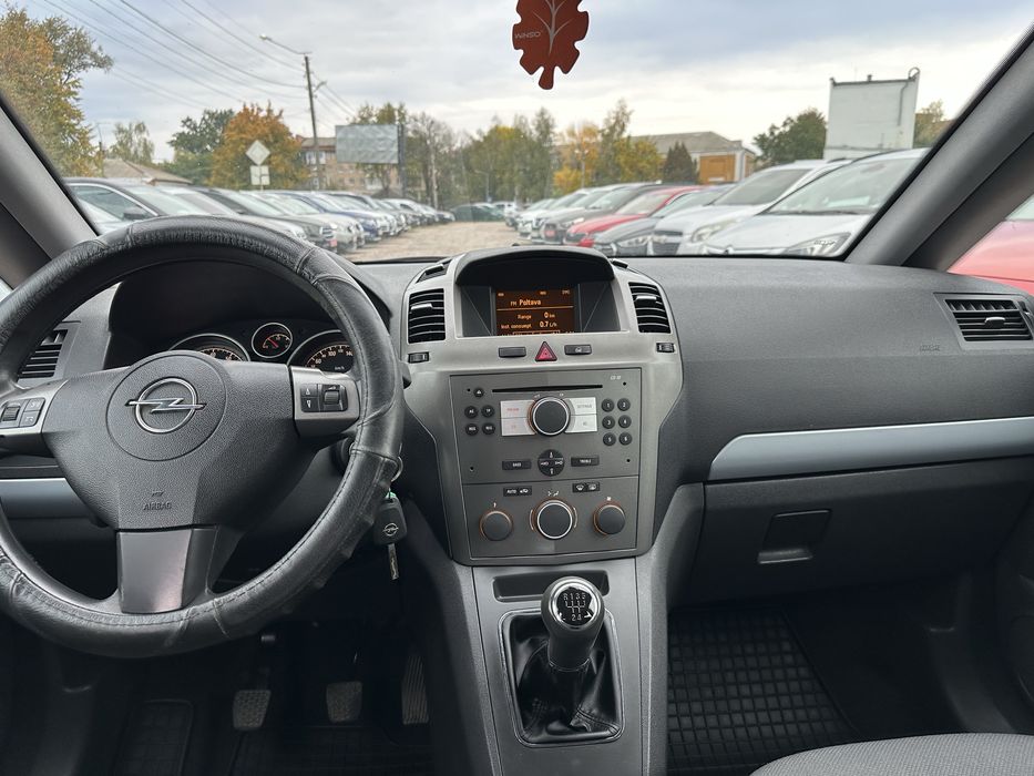 Opel Zafira! Сім місць! Без вкладень!