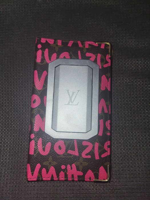 Notes Louis Vuitton z kalkulatorem i kalendarzem