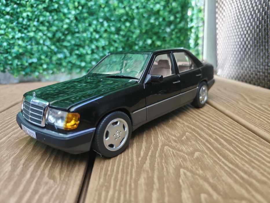 1:18 Mercedes 230E W124