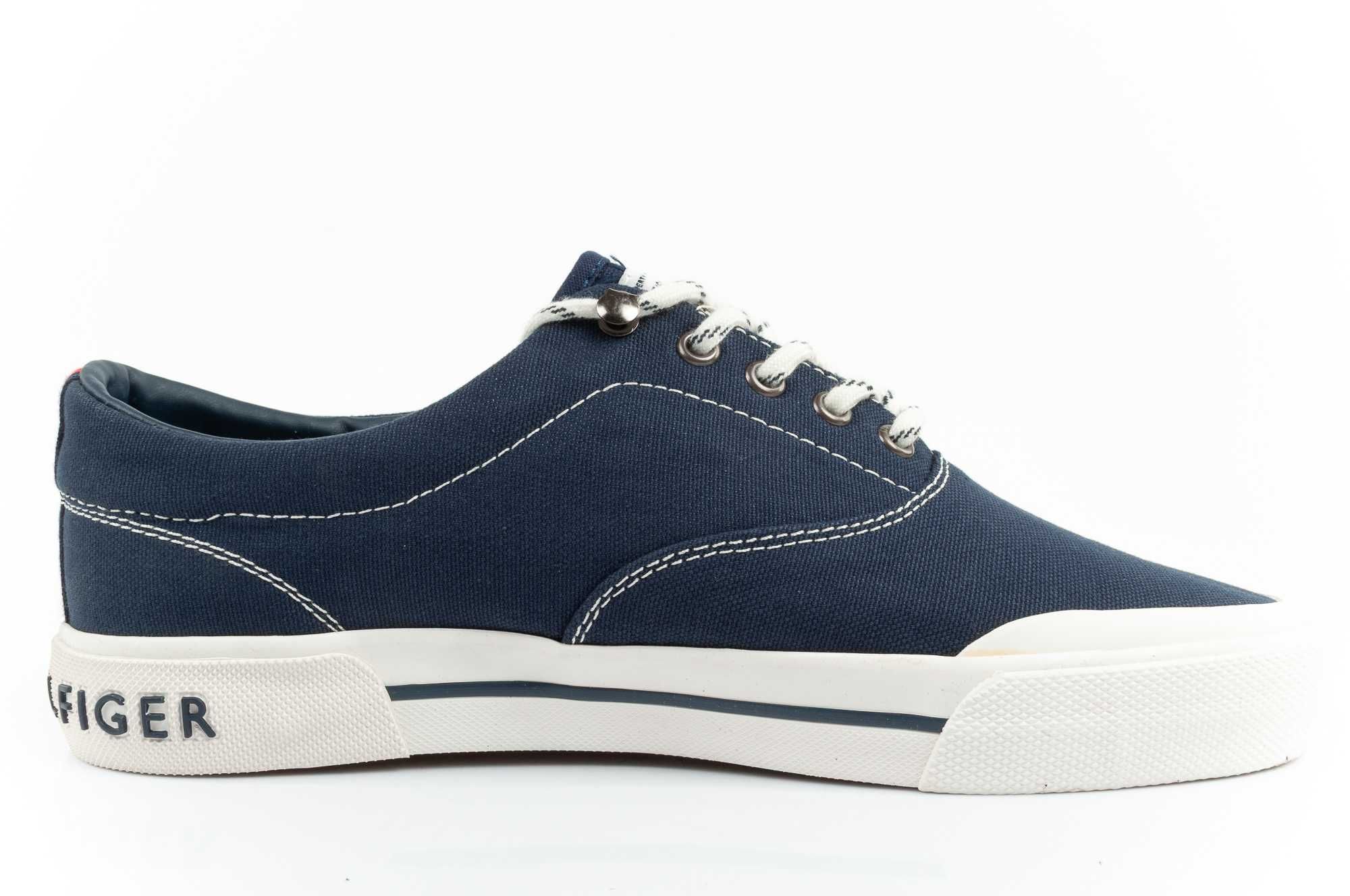 Tommy Hilfiger buty sportowe trampki modne wygodne granatowe r. 42