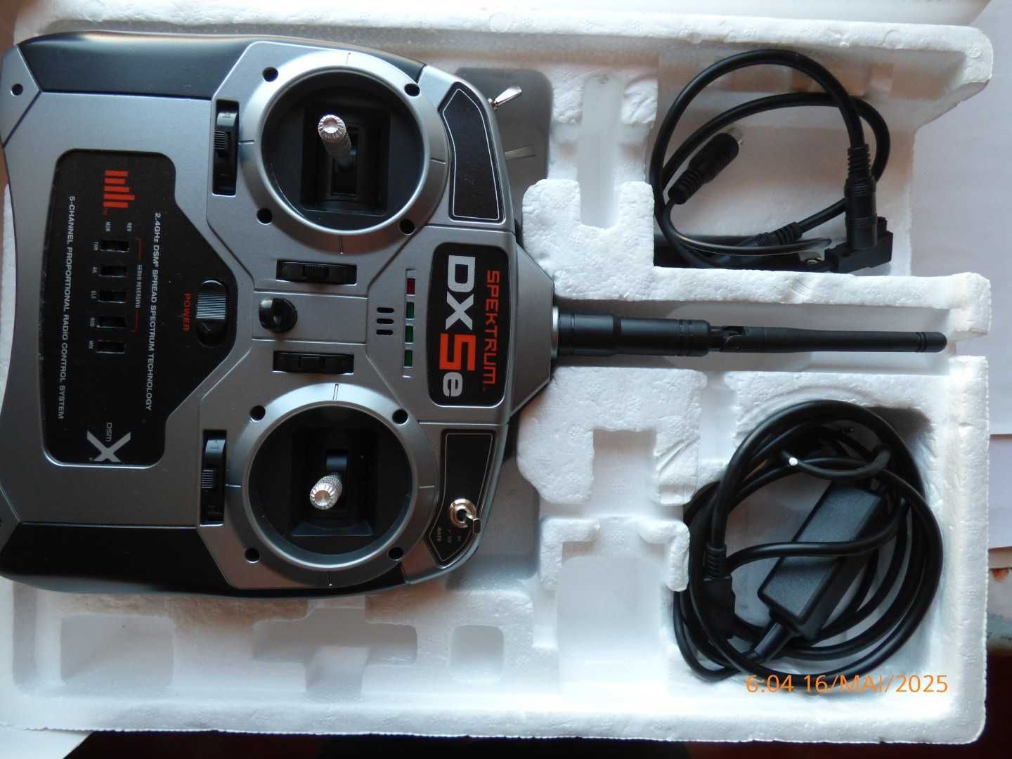 Troco-Simulador vôo profissional PhoenixR/C4;radio Spektrum DX5e;