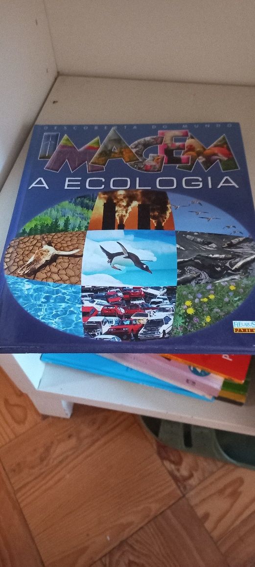 Enciclopédias infantis: forogtafia, animais, ciência, ecologia, Egito