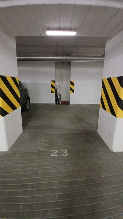 Miejsce garażowe do wynajęcia