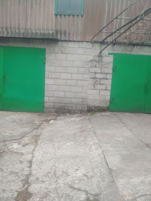 Здам в оренду 2гаража охраняемых