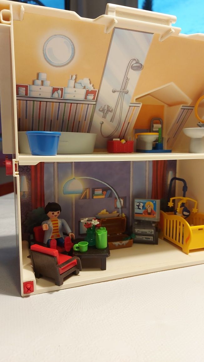 Playmobil składany domek dwupiętrowy