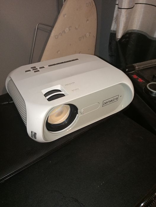 Projektor Zenwire S5 WiFi