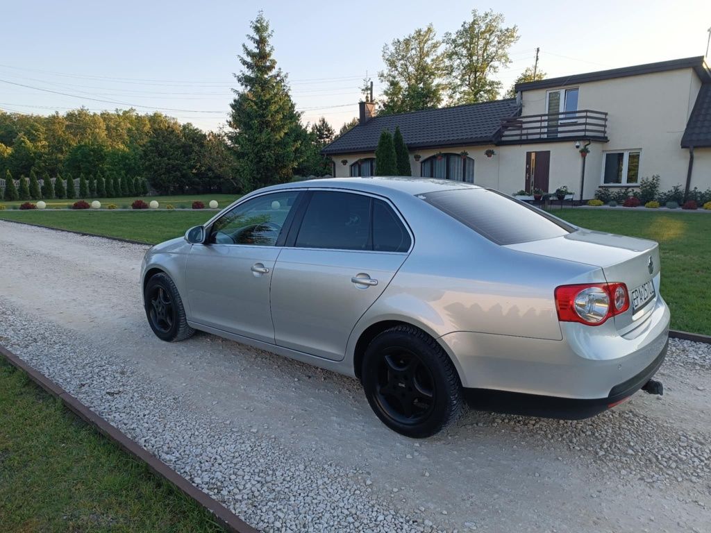 VW Jetta 1.6 GAZ 2005R.