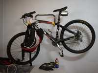 Bicicleta Rock Machine roda 26 Carbono XC Elite