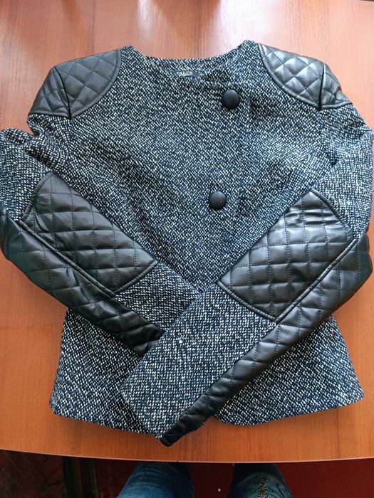 Жакет Tales  42 розміру
