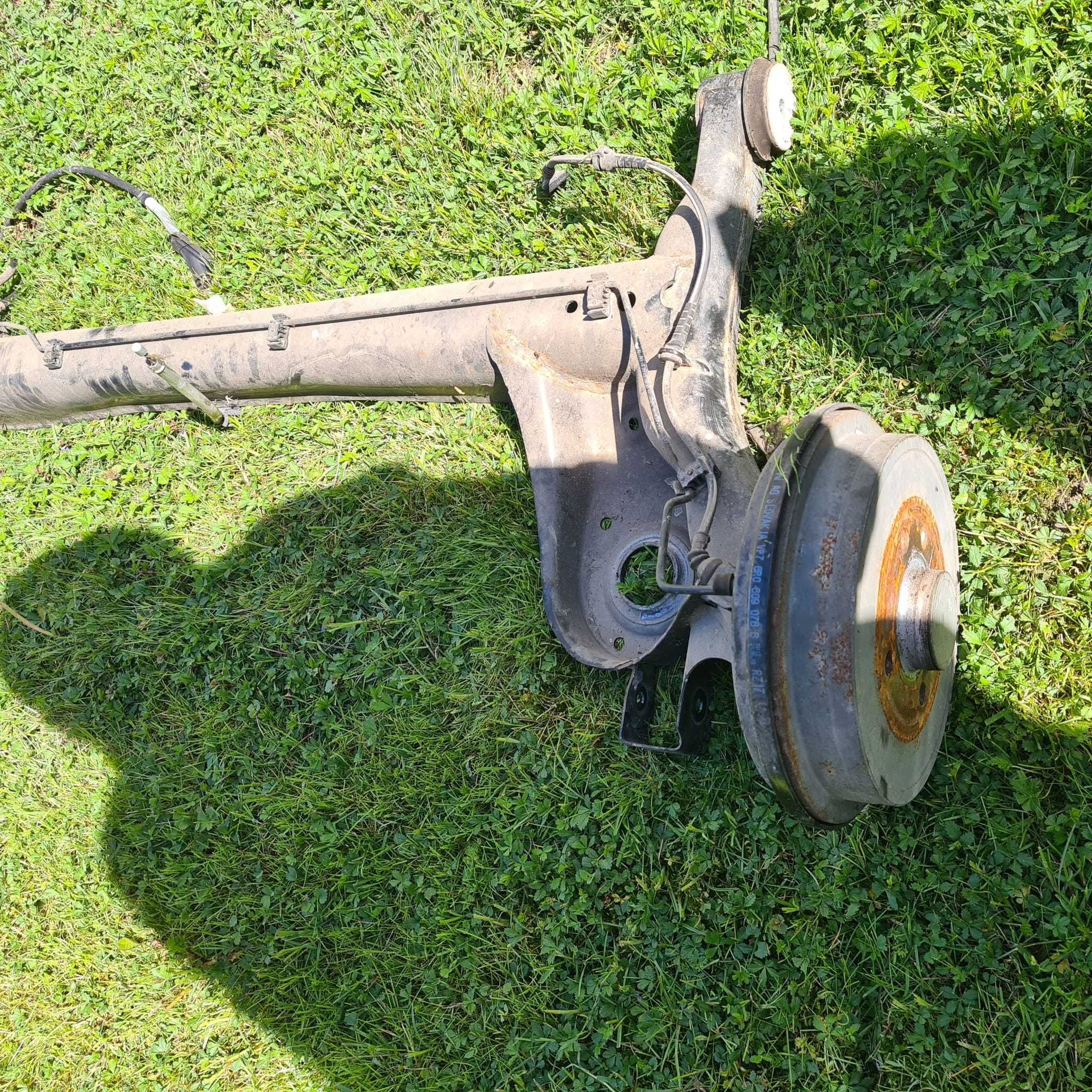Belka tylna oś zawieszenia Skoda citigo VW UP Seat Mii