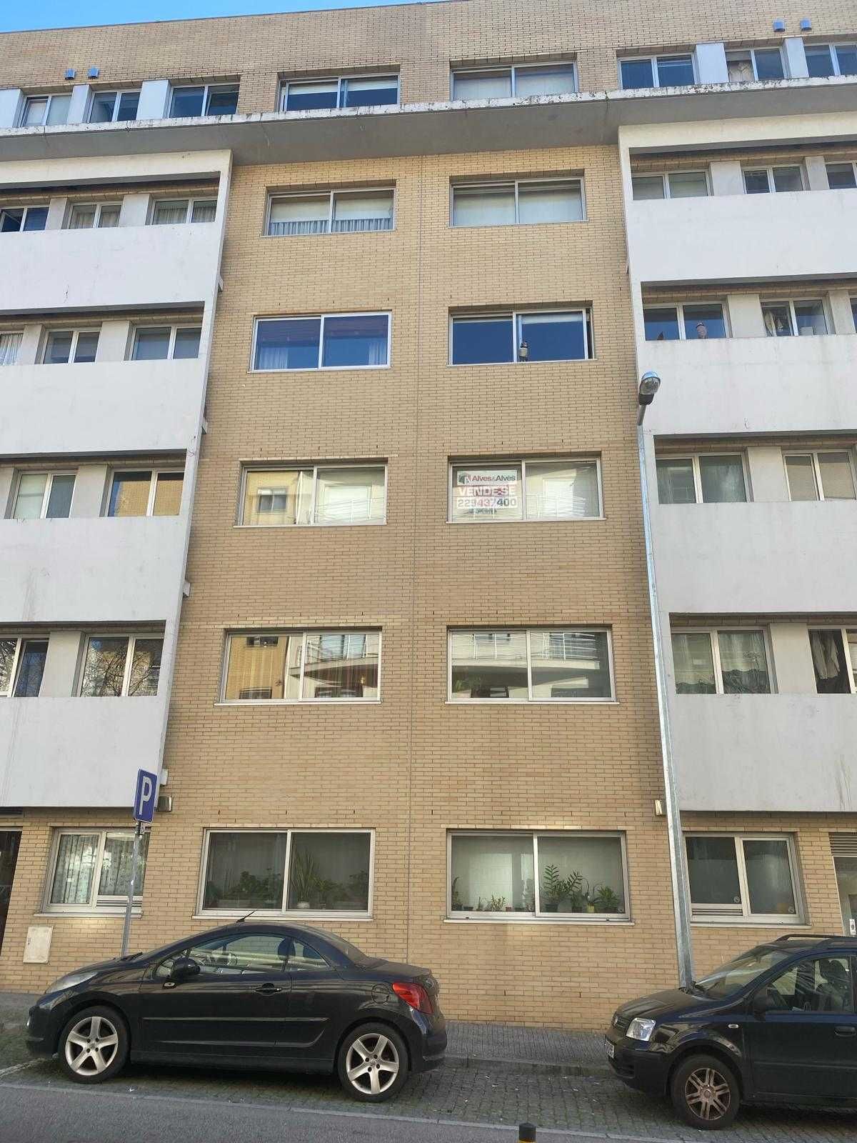 Excelente Apartamento T2 na Rua de Santana - Maia