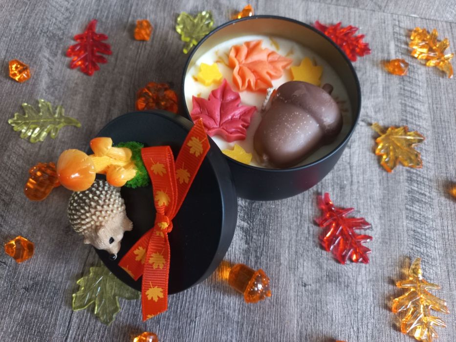 Świece sojowe handmade pachnące szarlotka ciato dyniowe jesień listki