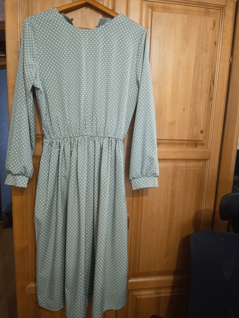 Продам женское платье