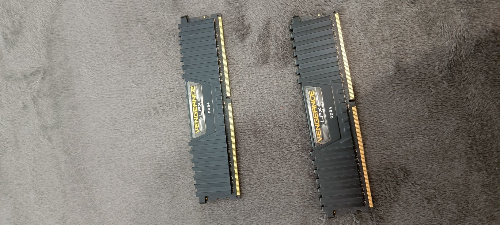 Memória RAM ddr4 8Gb Cada