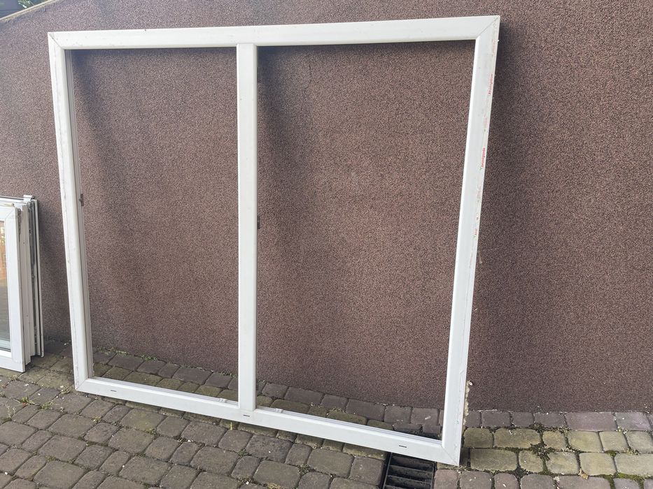 Dwa okna z demontazu plus 2 skrzydla