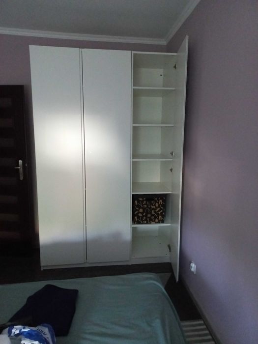 Ikea nowa biala szafa Pax gratis wieszaki