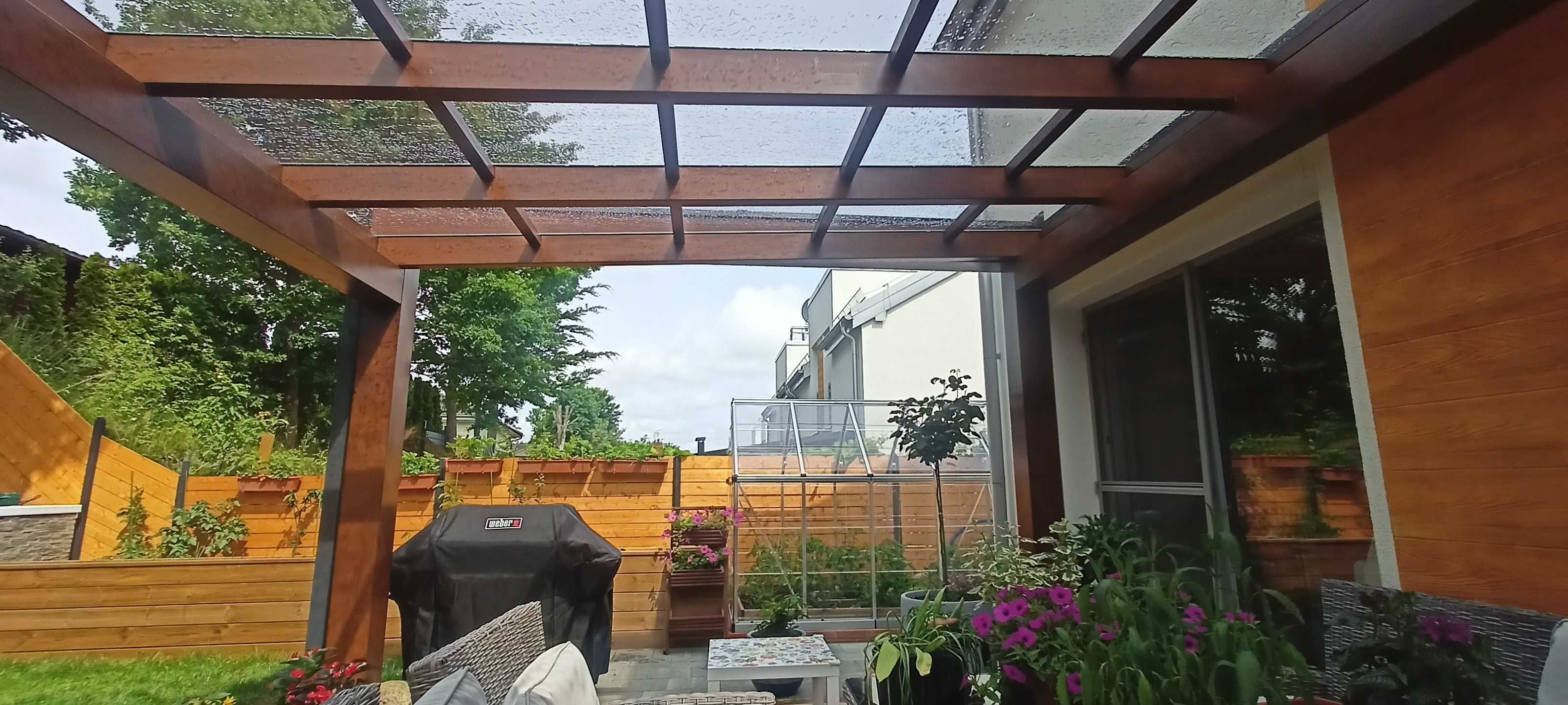 Budowa Tarasów Drewnianych , Domki  Drewniane  , Altan pergoli   .