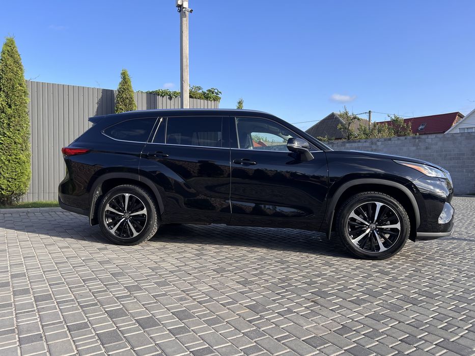 Toyota Highlander Hybrid 2021 | Офіційний |Чорний 47 пробіг. 1 власник