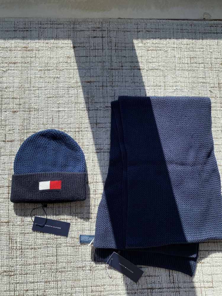 Cachecol + Gorro Tommy Hilfiger