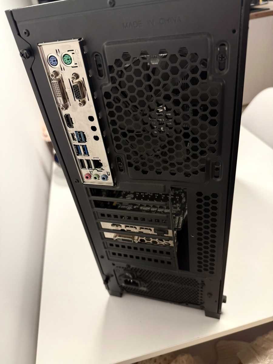 PC - I5-9400F, Radeon RX570 ARMOR OC, 16GB RAM DDR4, 250GB NVMe