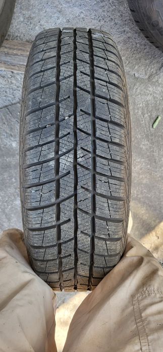 Продам зимнюю резину Барум 175/70 R13 с дисками