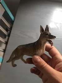Figurka zabawka owczarek niemiecki pies wilczur