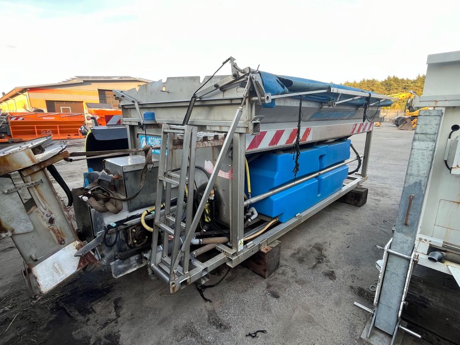 Posypywarka piaskarko solarka solarko piaskarka 5m3