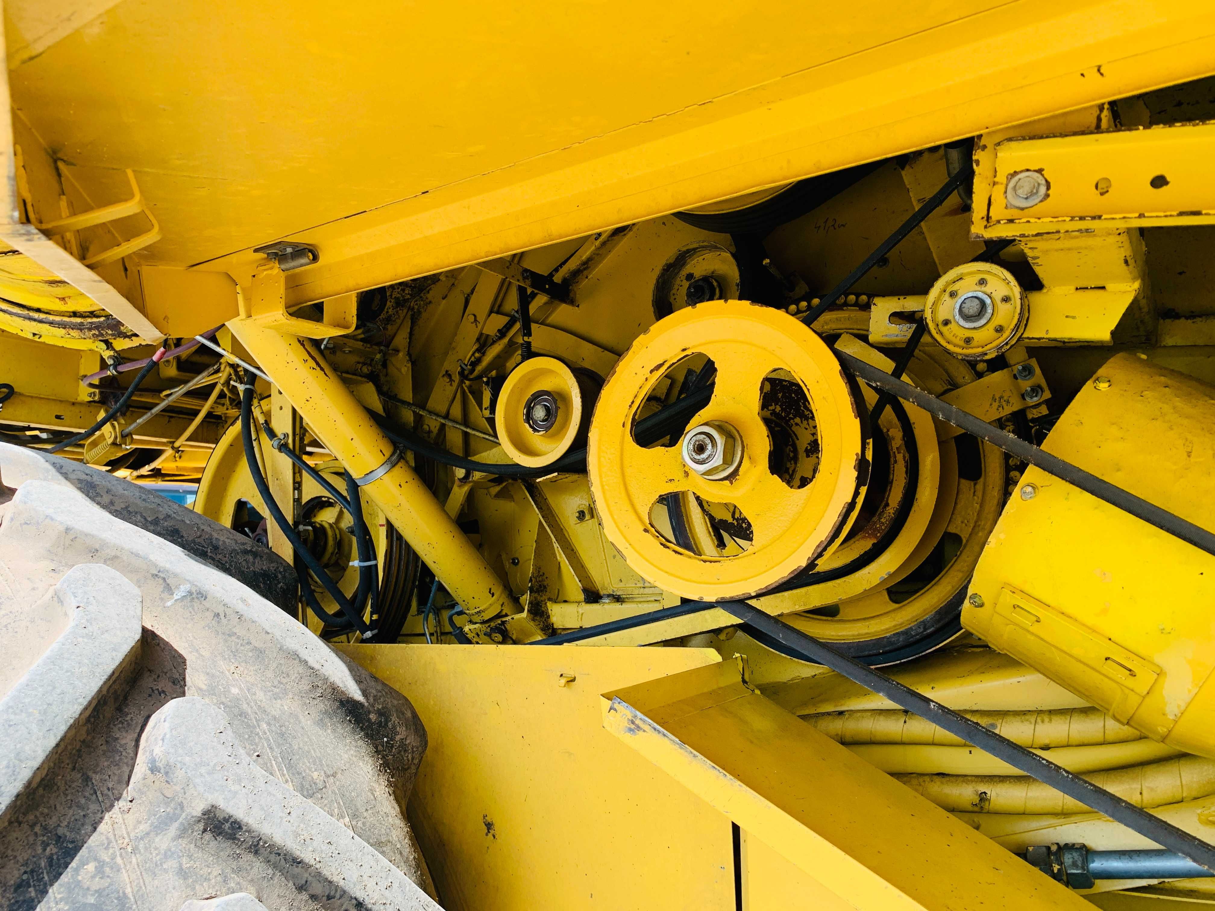 Комбайн New Holland TF46 7.2m