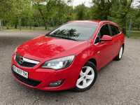 Opel Astra j 2012 (2.0)