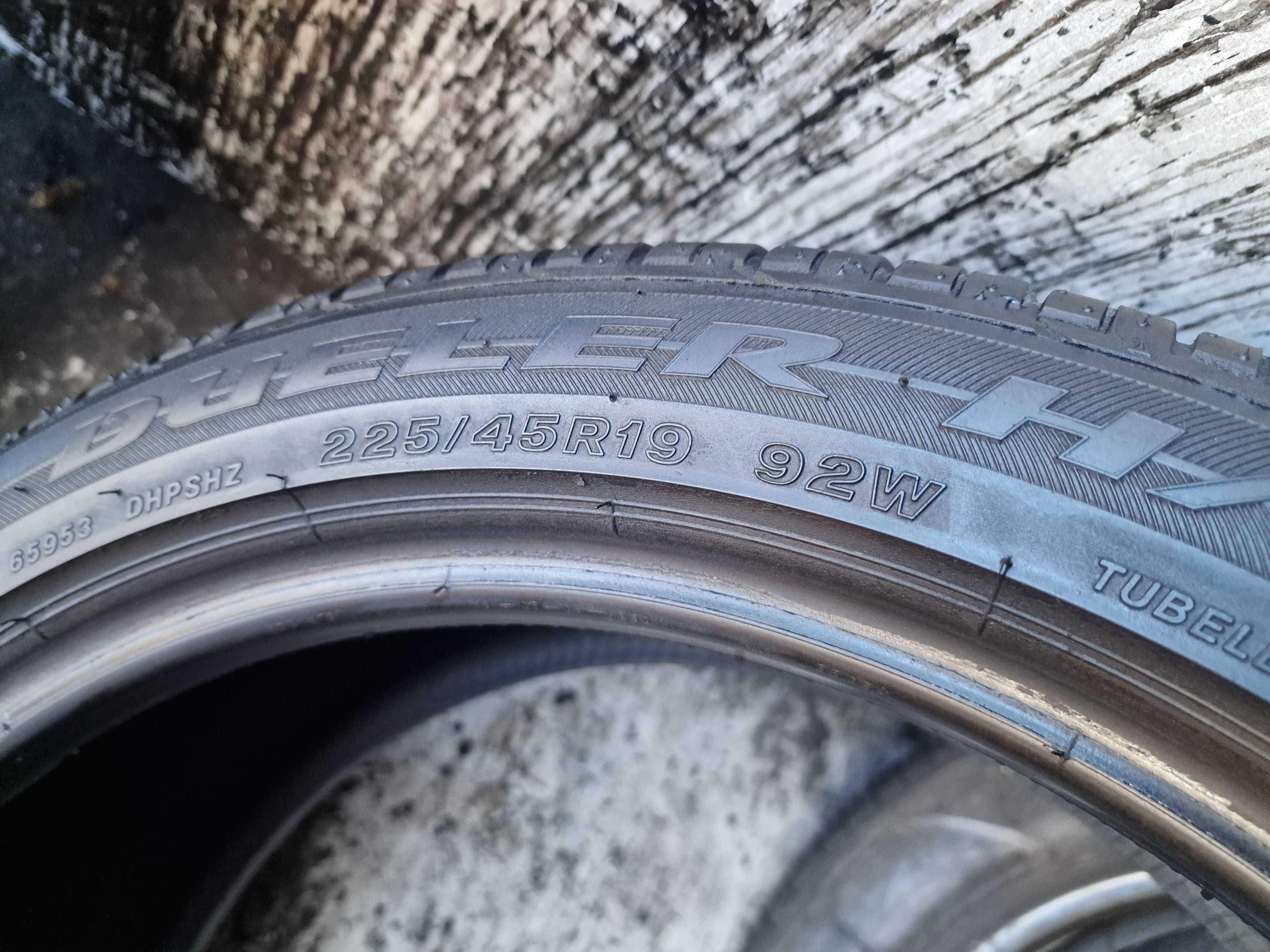 Sprzedam 2 opony 225/45 19" Bridgestone letnie 90%