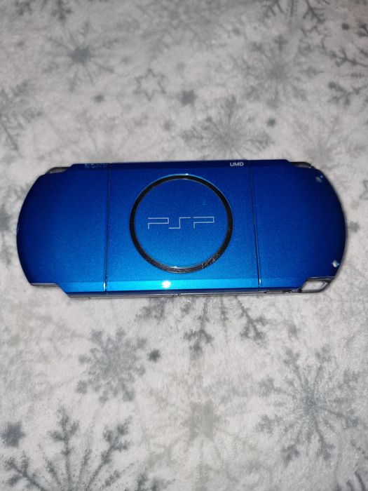PSP 3000  256 gier, Japońska wersja Vibrant Blue